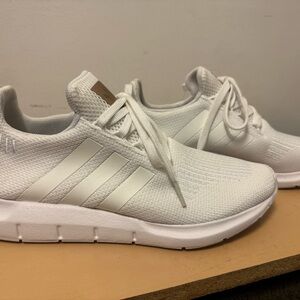 Adidas Swift Run 1.0 Women’s 8.5 White